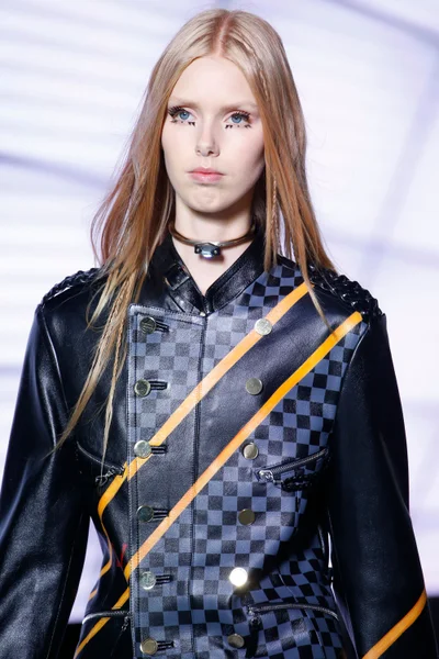 Look 79